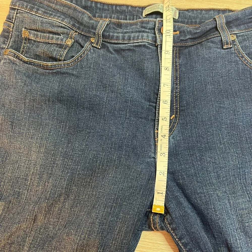Levi's 512 Jeans Womens Size 22 Perfectly Shaping Bootcut